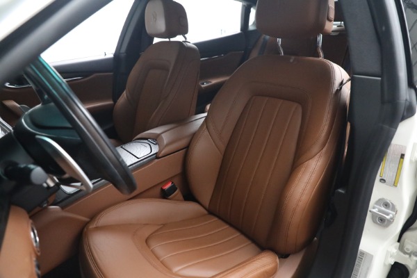Used 2014 Maserati Quattroporte S Q4 for sale Sold at Bugatti of Greenwich in Greenwich CT 06830 18