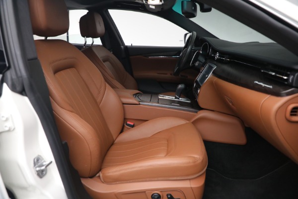 Used 2014 Maserati Quattroporte S Q4 for sale Sold at Bugatti of Greenwich in Greenwich CT 06830 27