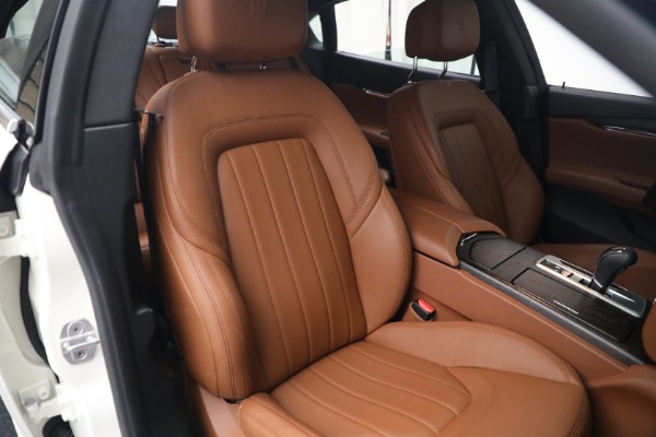 Used 2014 Maserati Quattroporte S Q4 for sale Sold at Bugatti of Greenwich in Greenwich CT 06830 28