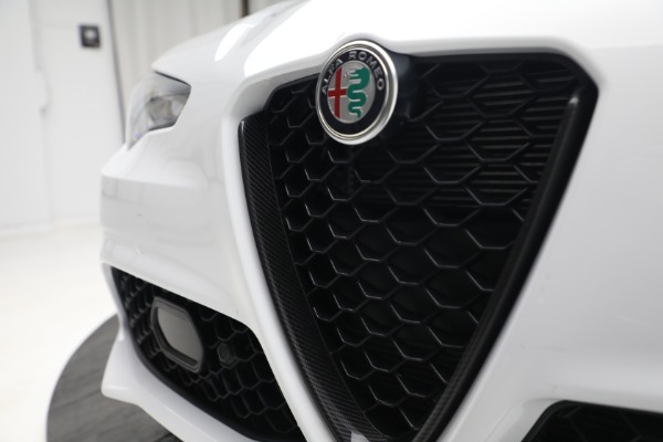New 2023 Alfa Romeo Giulia Estrema for sale $60,610 at Bugatti of Greenwich in Greenwich CT 06830 18