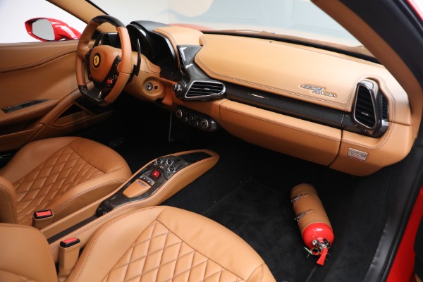 Used 2010 Ferrari 458 Italia for sale $241,900 at Bugatti of Greenwich in Greenwich CT 06830 16