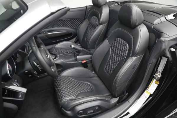 Used 2015 Audi R8 4.2 quattro Spyder for sale $109,900 at Bugatti of Greenwich in Greenwich CT 06830 18