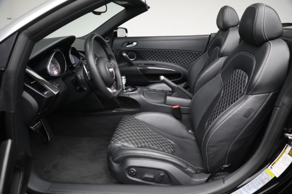 Used 2015 Audi R8 4.2 quattro Spyder for sale $109,900 at Bugatti of Greenwich in Greenwich CT 06830 19