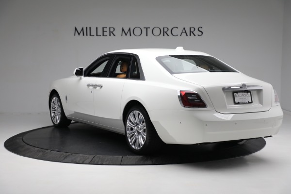 Used 2021 Rolls-Royce Ghost for sale $339,900 at Bugatti of Greenwich in Greenwich CT 06830 3