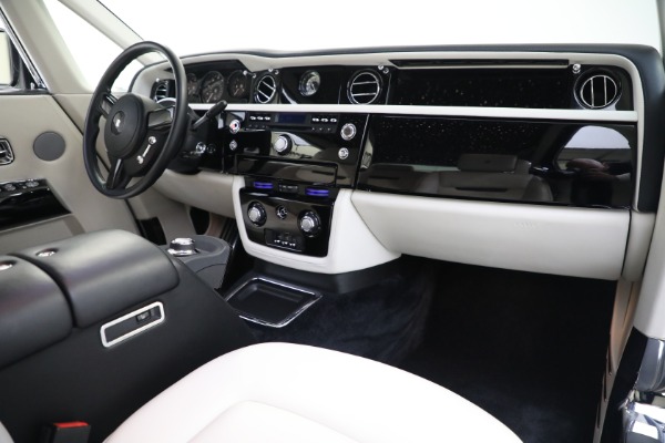 Used 2012 Rolls-Royce Phantom Coupe for sale Sold at Bugatti of Greenwich in Greenwich CT 06830 15