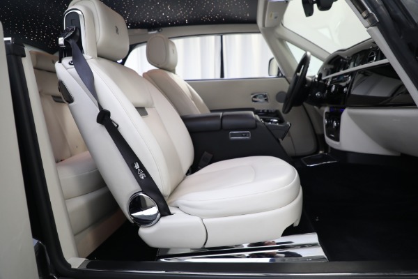 Used 2012 Rolls-Royce Phantom Coupe for sale $199,900 at Bugatti of Greenwich in Greenwich CT 06830 16