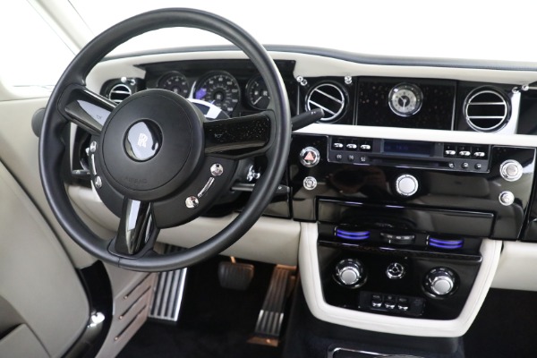 Used 2012 Rolls-Royce Phantom Coupe for sale $199,900 at Bugatti of Greenwich in Greenwich CT 06830 22