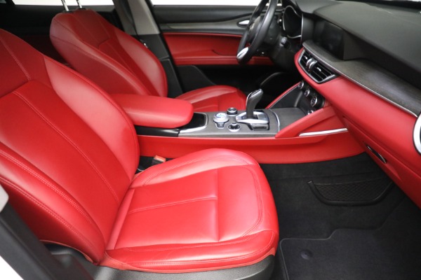 Used 2021 Alfa Romeo Stelvio TI for sale $42,900 at Bugatti of Greenwich in Greenwich CT 06830 18