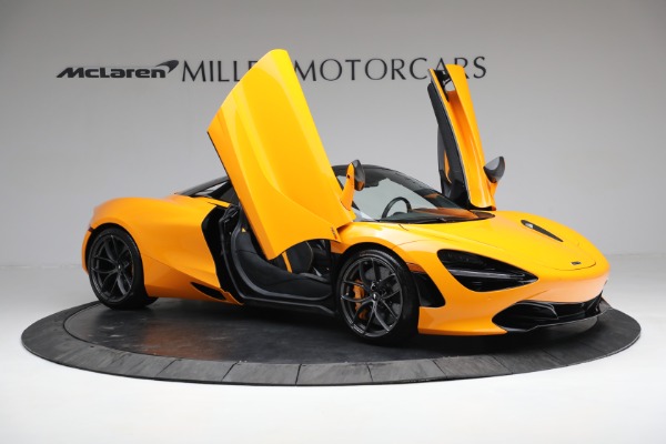 New 2022 McLaren 720S Spider Performance for sale $377,370 at Bugatti of Greenwich in Greenwich CT 06830 19