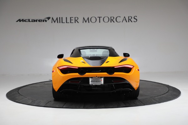 New 2022 McLaren 720S Spider Performance for sale $377,370 at Bugatti of Greenwich in Greenwich CT 06830 24
