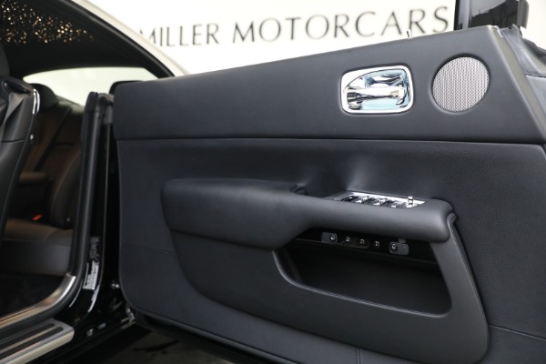 Used 2019 Rolls-Royce Wraith for sale $285,900 at Bugatti of Greenwich in Greenwich CT 06830 20