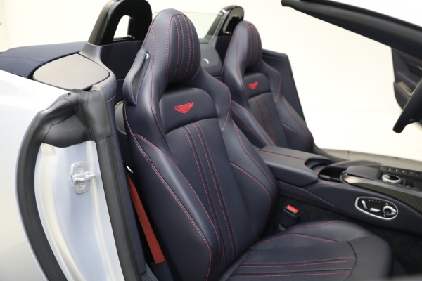 Used 2023 Aston Martin Vantage Roadster for sale Sold at Bugatti of Greenwich in Greenwich CT 06830 21