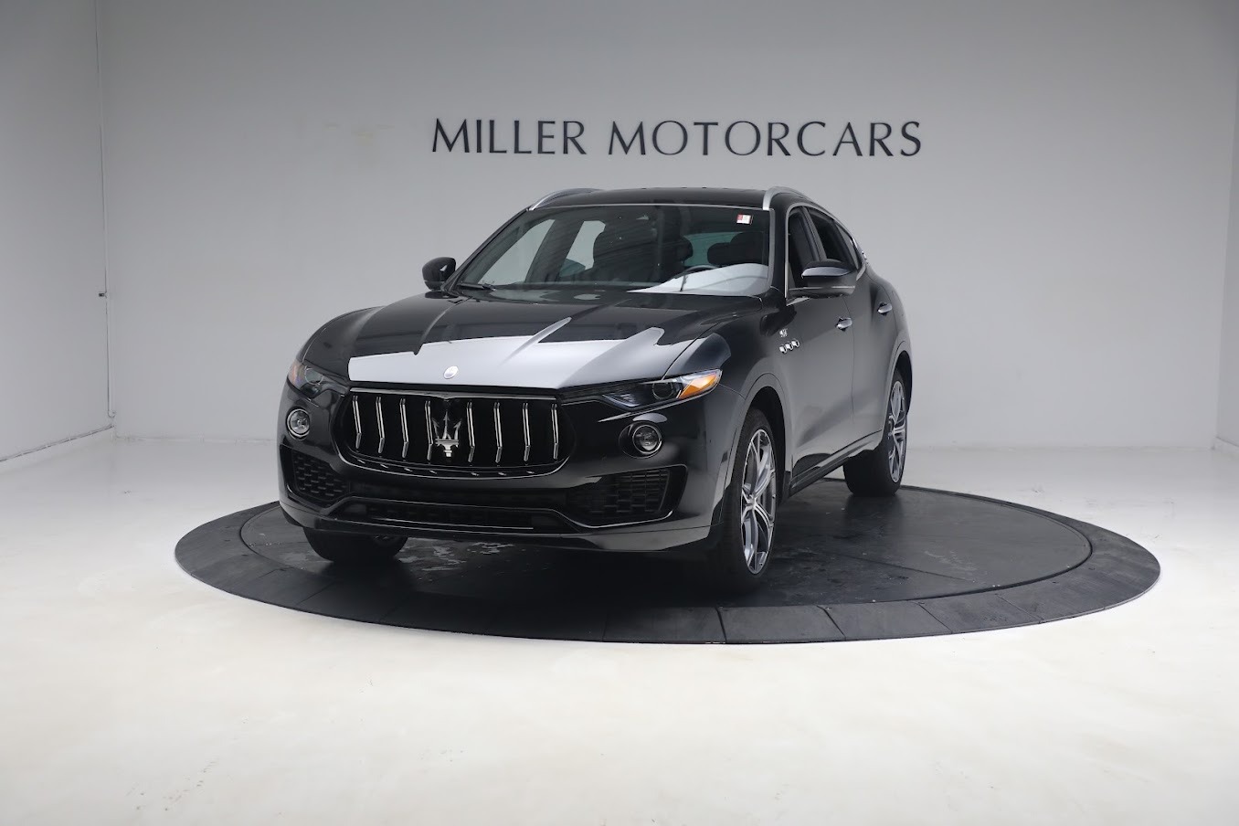 New 2023 Maserati Levante GT for sale $84,900 at Bugatti of Greenwich in Greenwich CT 06830 1