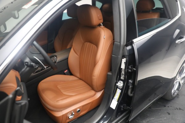 New 2023 Maserati Levante GT for sale $86,712 at Bugatti of Greenwich in Greenwich CT 06830 23