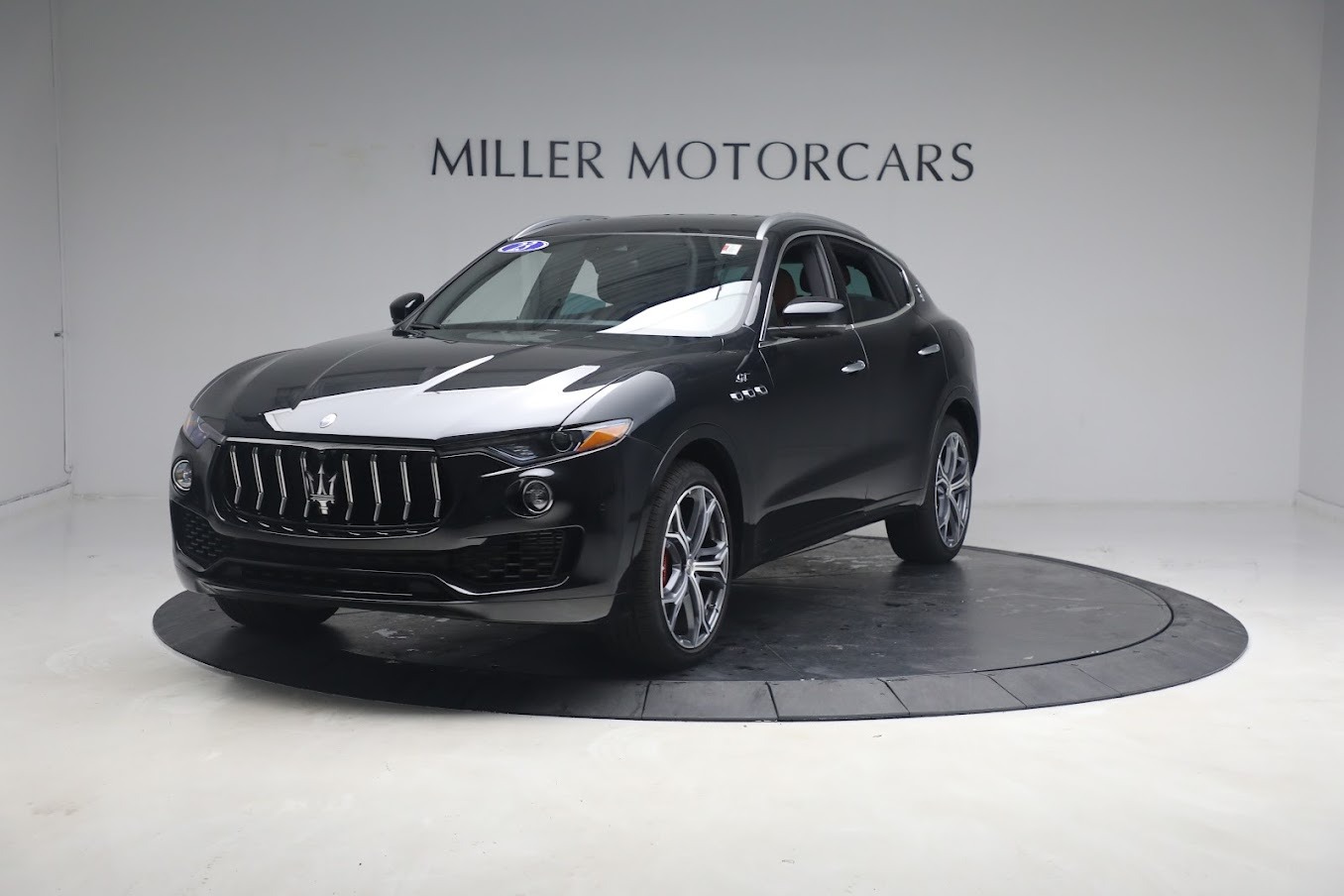 New 2023 Maserati Levante GT for sale $86,712 at Bugatti of Greenwich in Greenwich CT 06830 1