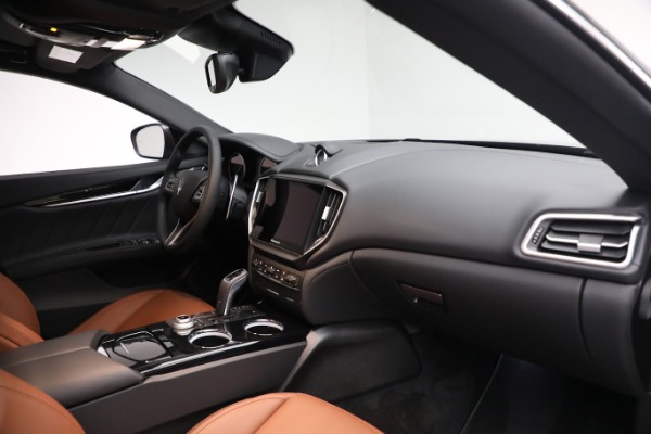New 2023 Maserati Ghibli Modena Q4 for sale $89,847 at Bugatti of Greenwich in Greenwich CT 06830 23