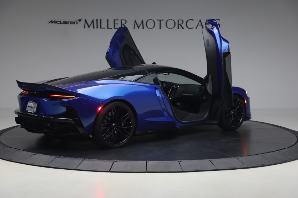 Used 2023 McLaren GT Luxe for sale $173,900 at Bugatti of Greenwich in Greenwich CT 06830 19