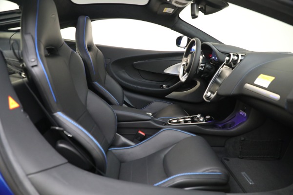 Used 2023 McLaren GT Luxe for sale $173,900 at Bugatti of Greenwich in Greenwich CT 06830 26