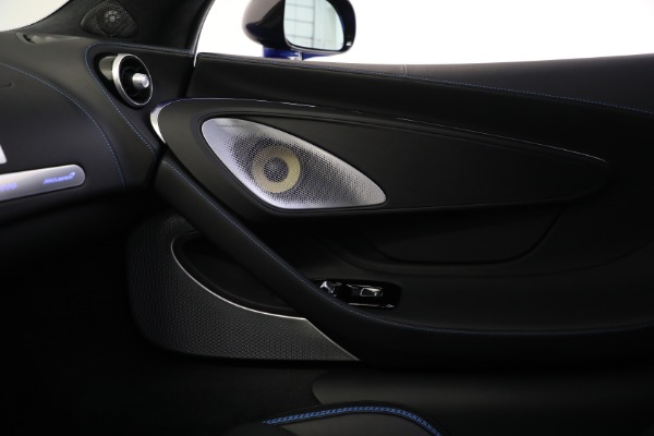 New 2023 McLaren GT Luxe for sale $229,790 at Bugatti of Greenwich in Greenwich CT 06830 28