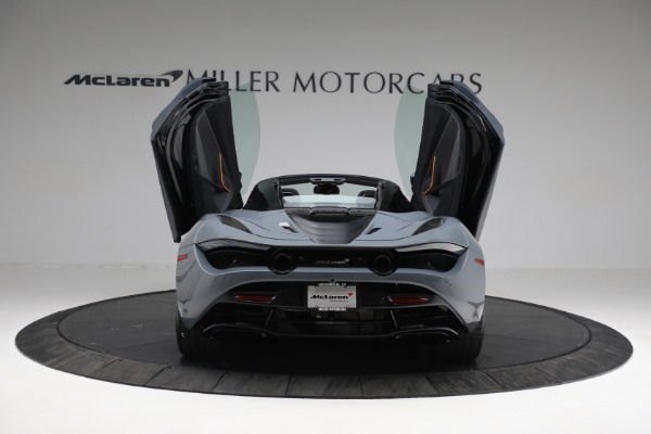New 2022 McLaren 720S Spider Performance for sale $393,270 at Bugatti of Greenwich in Greenwich CT 06830 13