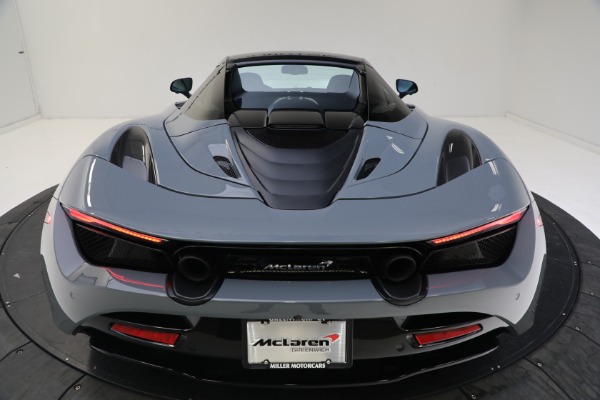 New 2022 McLaren 720S Spider Performance for sale $393,270 at Bugatti of Greenwich in Greenwich CT 06830 27