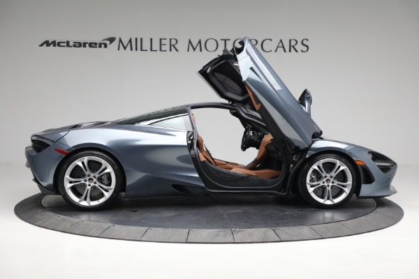 Used 2018 McLaren 720S Luxury for sale $269,900 at Bugatti of Greenwich in Greenwich CT 06830 20