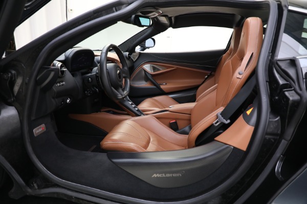 Used 2018 McLaren 720S Luxury for sale Sold at Bugatti of Greenwich in Greenwich CT 06830 26