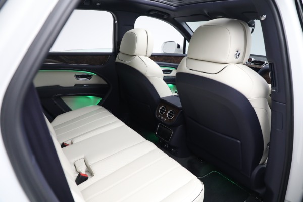 Used 2021 Bentley Bentayga Hybrid Hybrid for sale $189,900 at Bugatti of Greenwich in Greenwich CT 06830 27