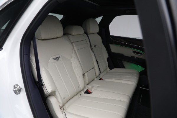 Used 2021 Bentley Bentayga Hybrid Hybrid for sale $189,900 at Bugatti of Greenwich in Greenwich CT 06830 28