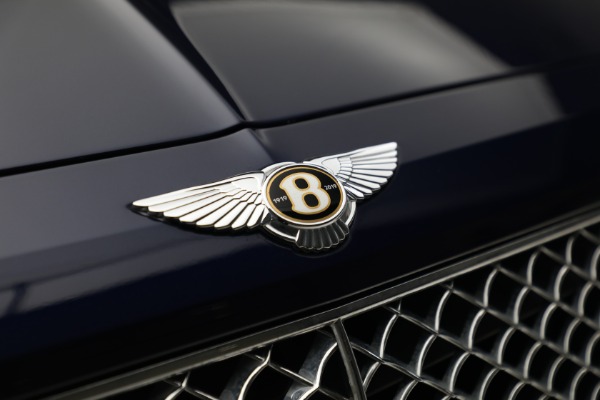 Used 2020 Bentley Bentayga V8 for sale Sold at Bugatti of Greenwich in Greenwich CT 06830 15