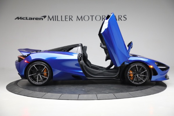 New 2023 McLaren 720S Spider Performance for sale $407,510 at Bugatti of Greenwich in Greenwich CT 06830 17