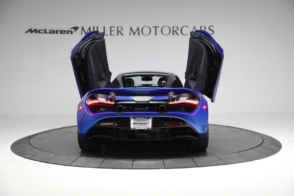 New 2023 McLaren 720S Spider Performance for sale $407,510 at Bugatti of Greenwich in Greenwich CT 06830 20