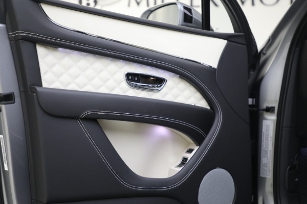 New 2023 Bentley Bentayga V8 Azure for sale $263,320 at Bugatti of Greenwich in Greenwich CT 06830 14