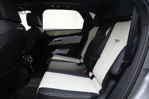 New 2023 Bentley Bentayga V8 Azure for sale $263,320 at Bugatti of Greenwich in Greenwich CT 06830 25