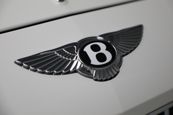 New 2023 Bentley Flying Spur Hybrid for sale $244,610 at Bugatti of Greenwich in Greenwich CT 06830 13
