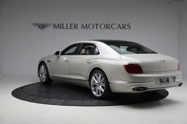 New 2023 Bentley Flying Spur V8 for sale $246,365 at Bugatti of Greenwich in Greenwich CT 06830 4
