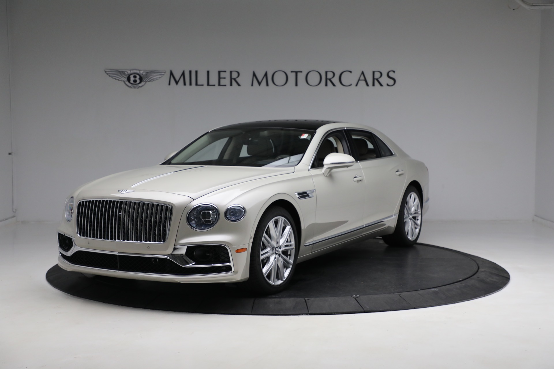 New 2023 Bentley Flying Spur V8 for sale $246,365 at Bugatti of Greenwich in Greenwich CT 06830 1