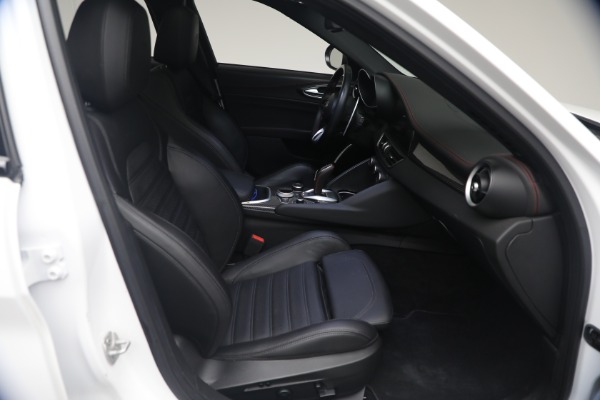 Used 2023 Alfa Romeo Giulia Estrema for sale $32,900 at Bugatti of Greenwich in Greenwich CT 06830 13