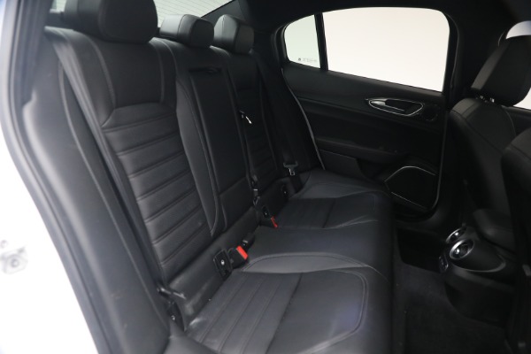 Used 2023 Alfa Romeo Giulia Estrema for sale $32,900 at Bugatti of Greenwich in Greenwich CT 06830 20