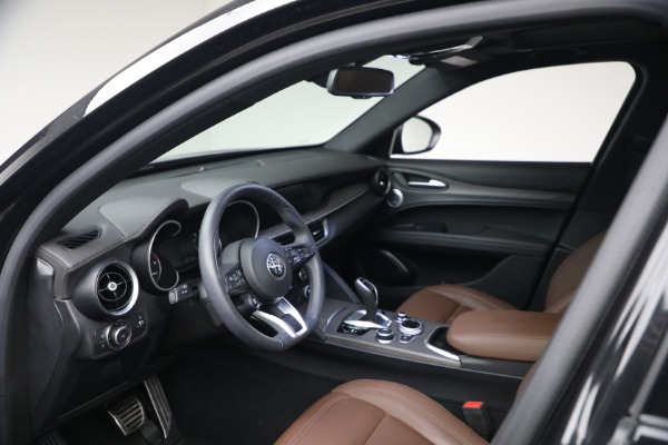 Used 2023 Alfa Romeo Stelvio Ti for sale $32,900 at Bugatti of Greenwich in Greenwich CT 06830 16