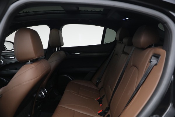 Used 2023 Alfa Romeo Stelvio Ti for sale $32,900 at Bugatti of Greenwich in Greenwich CT 06830 20