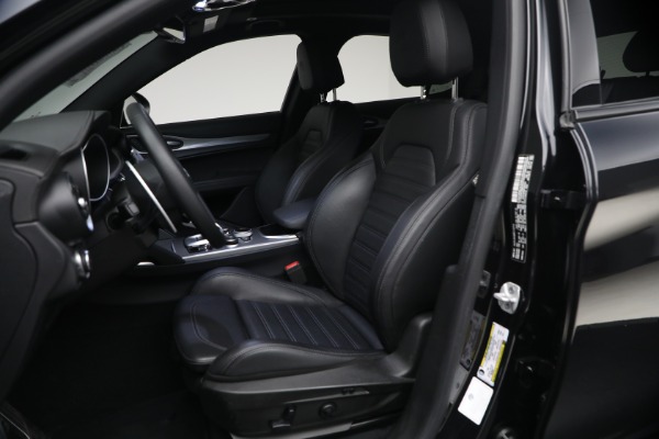Used 2023 Alfa Romeo Stelvio Ti for sale $32,900 at Bugatti of Greenwich in Greenwich CT 06830 19