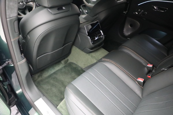 Used 2022 Bentley Flying Spur Hybrid for sale $214,900 at Bugatti of Greenwich in Greenwich CT 06830 23
