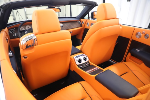 Used 2017 Rolls-Royce Dawn for sale $269,900 at Bugatti of Greenwich in Greenwich CT 06830 20