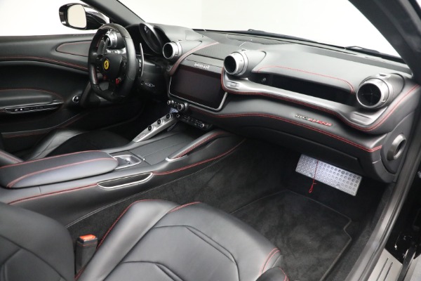 Used 2018 Ferrari GTC4Lusso for sale $227,900 at Bugatti of Greenwich in Greenwich CT 06830 17