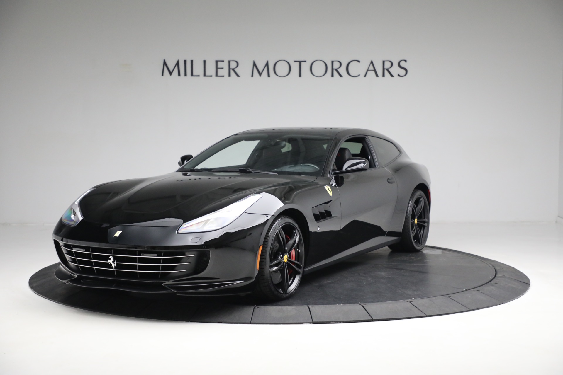 Used 2018 Ferrari GTC4Lusso for sale $227,900 at Bugatti of Greenwich in Greenwich CT 06830 1