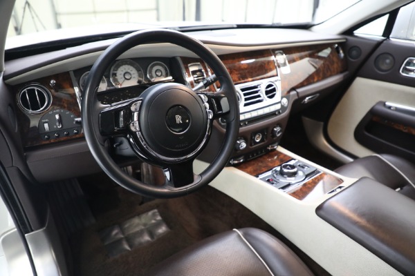 Used 2014 Rolls-Royce Wraith for sale $158,900 at Bugatti of Greenwich in Greenwich CT 06830 13