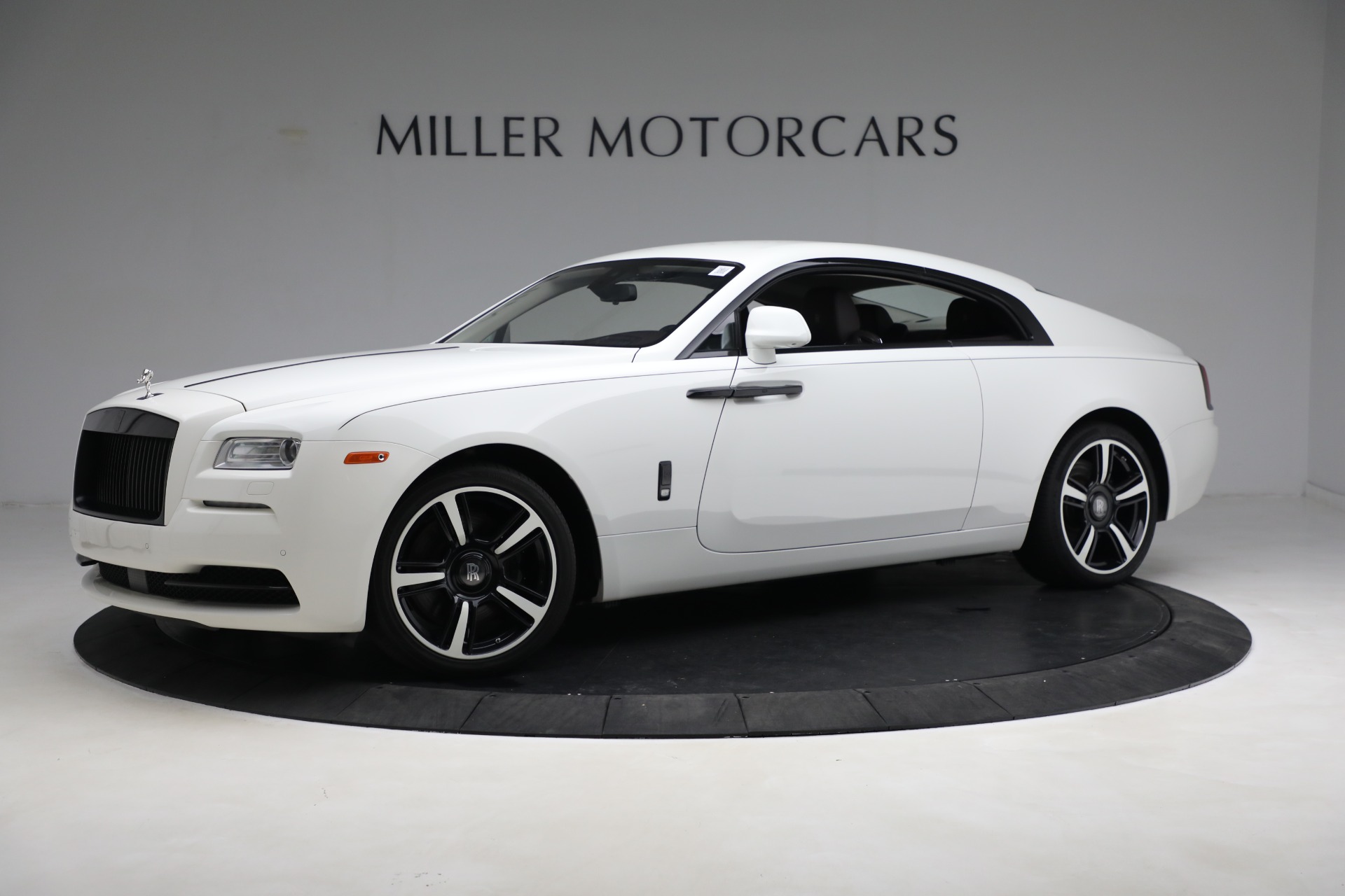 Used 2014 Rolls-Royce Wraith for sale $158,900 at Bugatti of Greenwich in Greenwich CT 06830 1