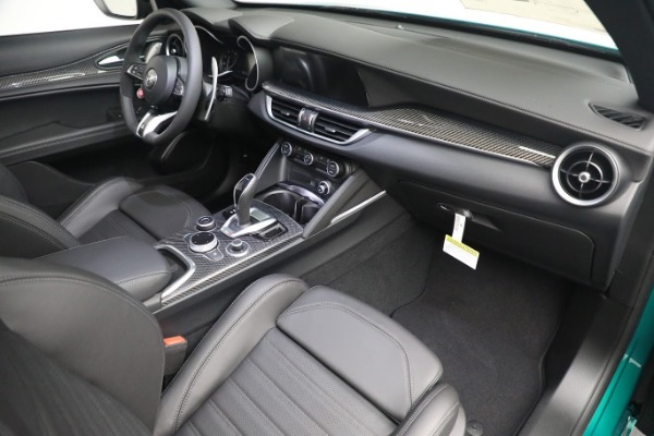 New 2023 Alfa Romeo Stelvio Quadrifoglio for sale $87,460 at Bugatti of Greenwich in Greenwich CT 06830 20