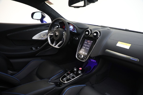 New 2023 McLaren GT Luxe for sale $220,890 at Bugatti of Greenwich in Greenwich CT 06830 24